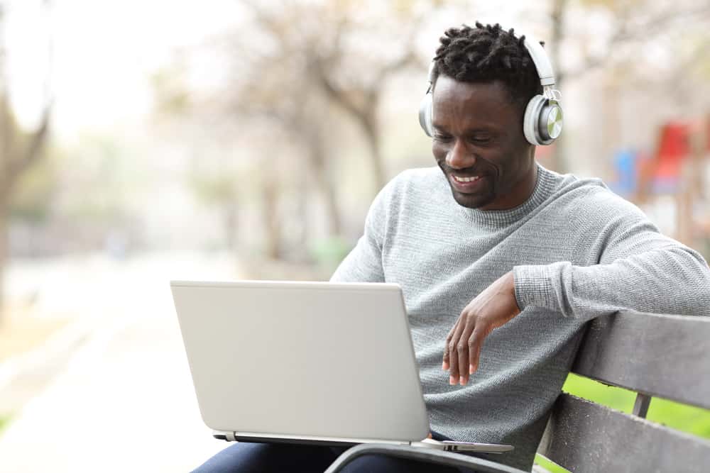 Maximize Your Asus Vivobook Pro 15 N552: The Best Accessories for Productivity and Style